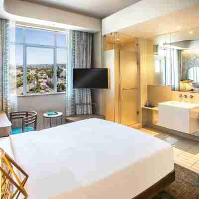 Suncoast Hotel & Towers Rooms