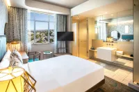 Suncoast Hotel & Towers