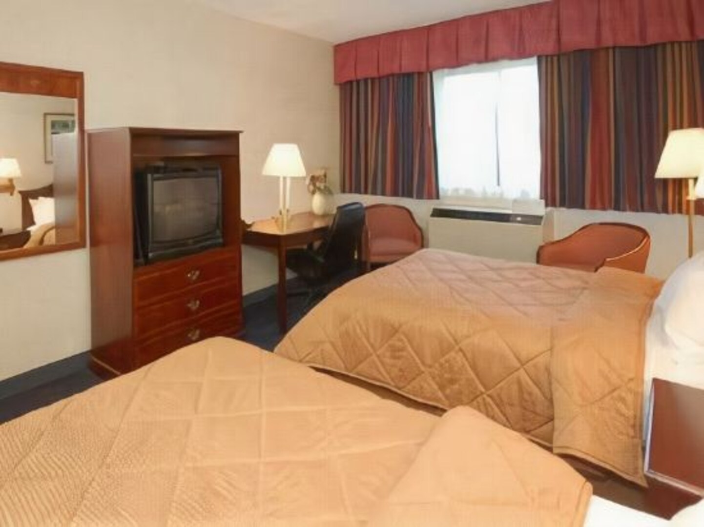 Comfort Inn & Suites BWI Airport