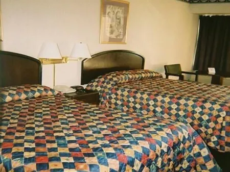 Red Carpet Inn and Suites Scranton
