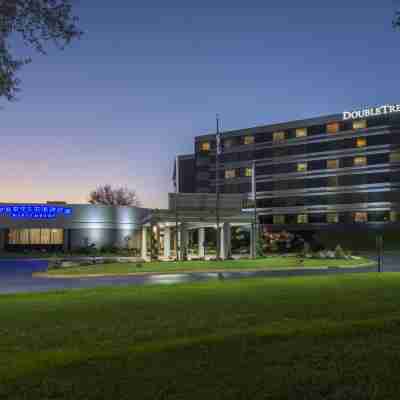 DoubleTree by Hilton Winston Salem - University Hotel Exterior