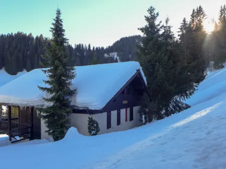 Le Cyclamen Отели в г. Валь-д'Илье