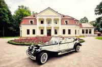 Dwór Słupia Hotels in Belchatow