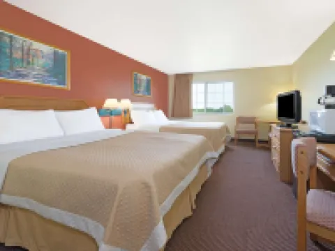 Days Inn by Wyndham Cameron Hotels in Cameron