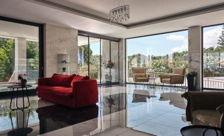 Cavo Orient Beach Hotel & Suites - Housity