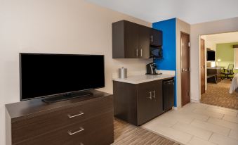 Holiday Inn Express & Suites Trinidad