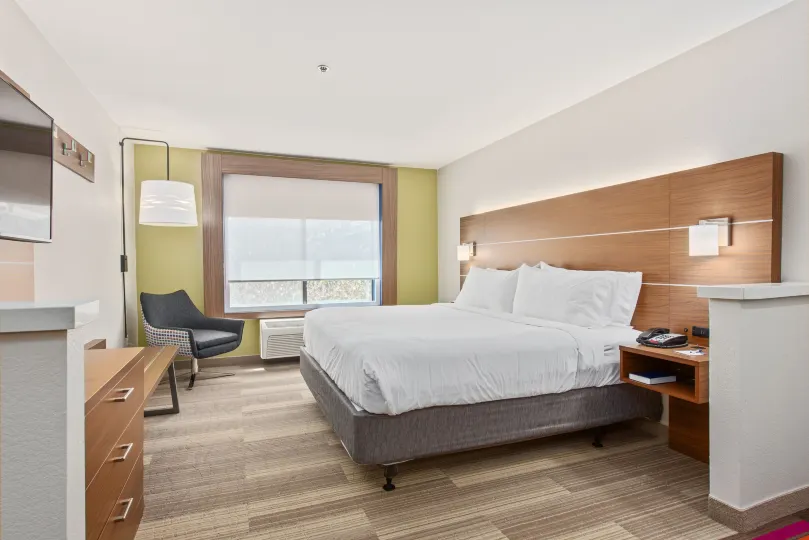 Holiday Inn Express & Suites Salt Lake City West Valley