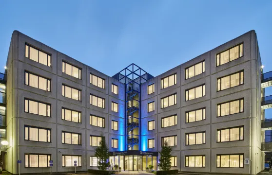 阿姆斯特丹史基浦智選假日酒店