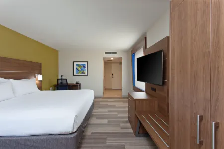 Holiday Inn Express Hotel & Suites Pasadena-Colorado Boulevard, an IHG Hotel