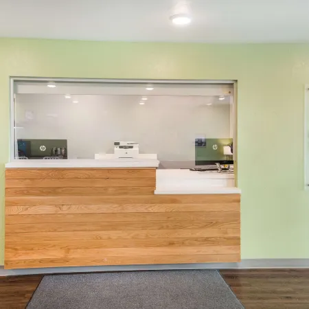 WoodSpring Suites Sulphur - Lake Charles