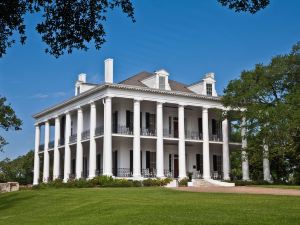 Dunleith Historic Inn