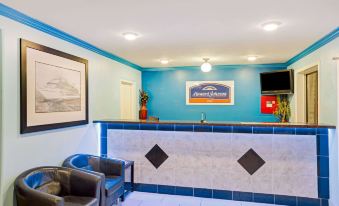 Howard Johnson by Wyndham Galveston