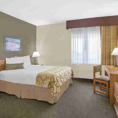 Baymont by Wyndham Janesville Rooms