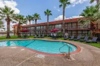 Quality Inn Pasadena - Houston East - piscina