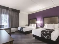 La Quinta Inn & Suites by Wyndham Atlanta Conyers فنادق في Conyers