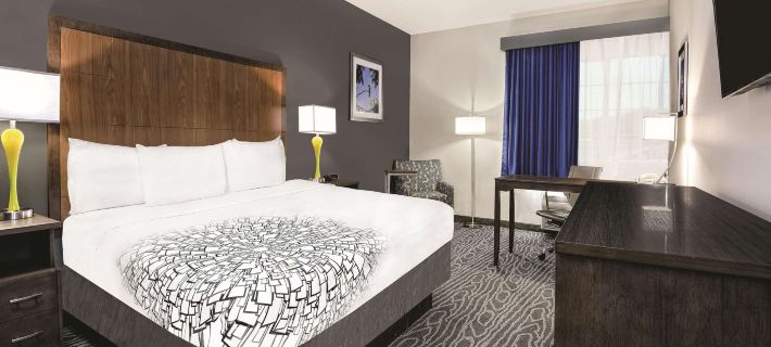 La Quinta Inn & Suites by Wyndham Mercedes Outlet Mall Hotels in Hidalgo County
