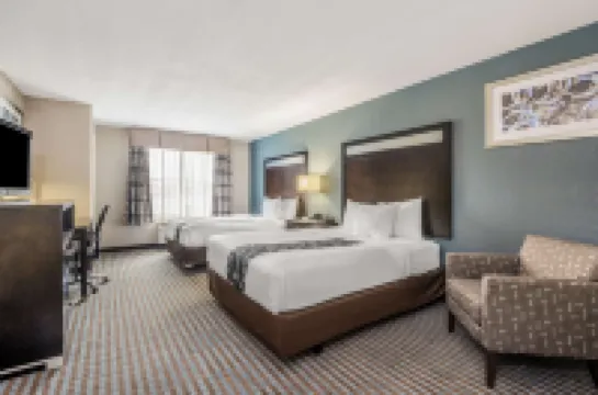 ลากินตา อินน์แอนด์สวีทส์ บายวินด์แฮม เกลนไดฟ์