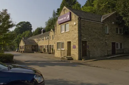 Premier Inn Halifax South Hotel Отели в г. Сауэрби Бридж
