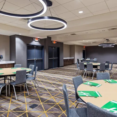 Holiday Inn CLARKSVILLE NORTHEAST by IHG