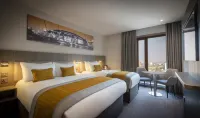 Maldron Hotel Tallaght Hotels in Таллахт