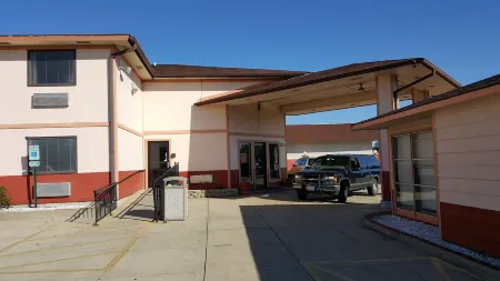 Gurnee Motel Отели рядом с достопримечательностью «Logger's Run»