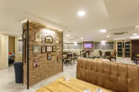 hotel antroyal - breakfast