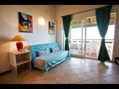 Four Rooms Apartment Ghisonaccia - 150 m from the Beach Hotel in zona Marina di Caprone
