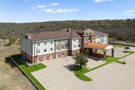 Holiday Inn Express & Suites GRAHAM by IHG