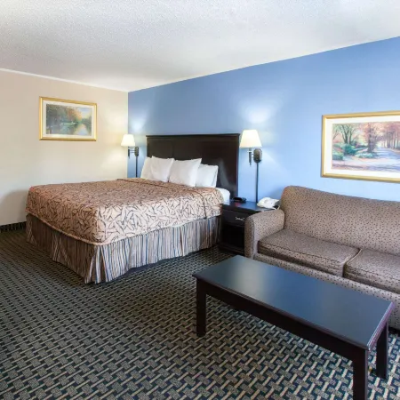 Days Inn by Wyndham Norman