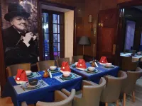 Hotel Batha - สระว่ายน้ำส่วนตัว