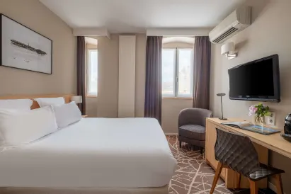 Grand Hotel Francais Bordeaux