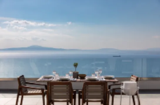 Messinian Icon Hotel & Suites