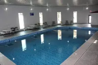 Spring Water Hotel & Suites - Pool