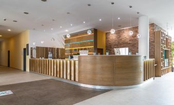 Ivana Palace Hotel - Free Parking