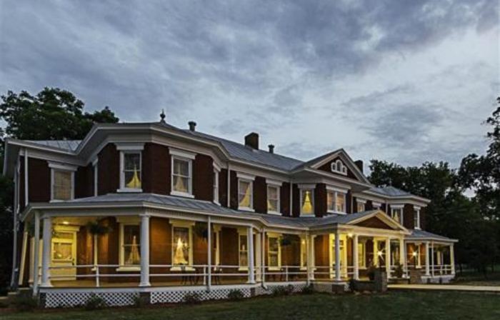 Grand Victorian Inn