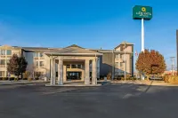 Comfort Inn & Suites Tipp City Dayton North I-75 Hotels in Tipp City