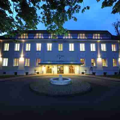 Hotel der Lindenhof Hotel Exterior