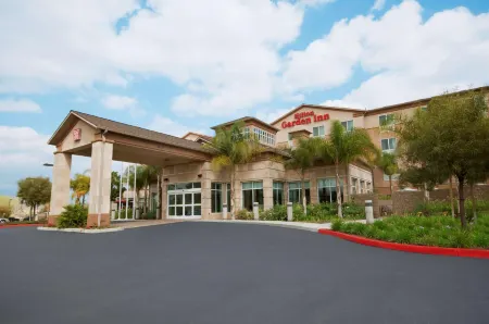 Hilton Garden Inn San Bernardino Отели рядом с достопримечательностью «Costco Gas Station»
