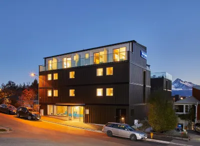 Mi-Pad Queenstown Hotels near Shotover Street