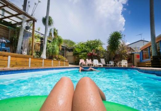 오지 포지 수영장