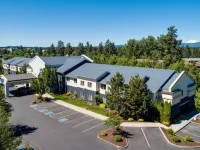 Fairfield Inn & Suites Bend Downtown Hotels near Dohema River Access