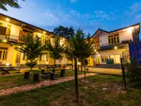 The Hosteller Bir