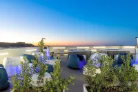 Sundeck Hotel