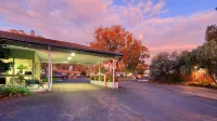 Mu S Boutique Motel "Matthew Flinders" - parking