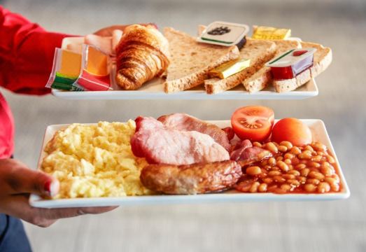 호텔 인근 대중교통역