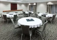 Hampton Inn & Suites Tulare - breakfast