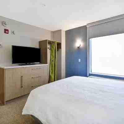 Home2 Suites by Hilton Columbus Airport East Broad Rooms