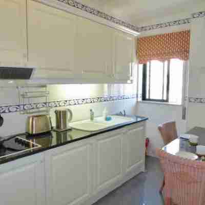 Downtown - Central - 6 Pax - Faro Rooms