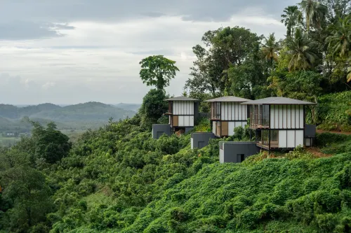 Glenross Living - A Collection of 7 Private Pool Villas and 3 Colonial Suites - 4-Star
