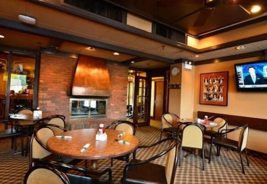 2. 아시니보인 고든..